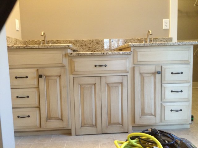 bathcabinet2.jpg