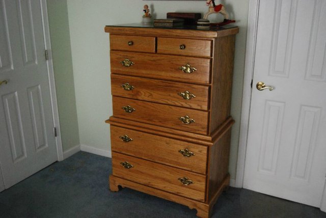 dresser2.jpg