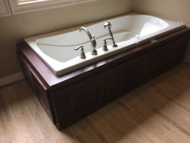tubsurround2.jpg